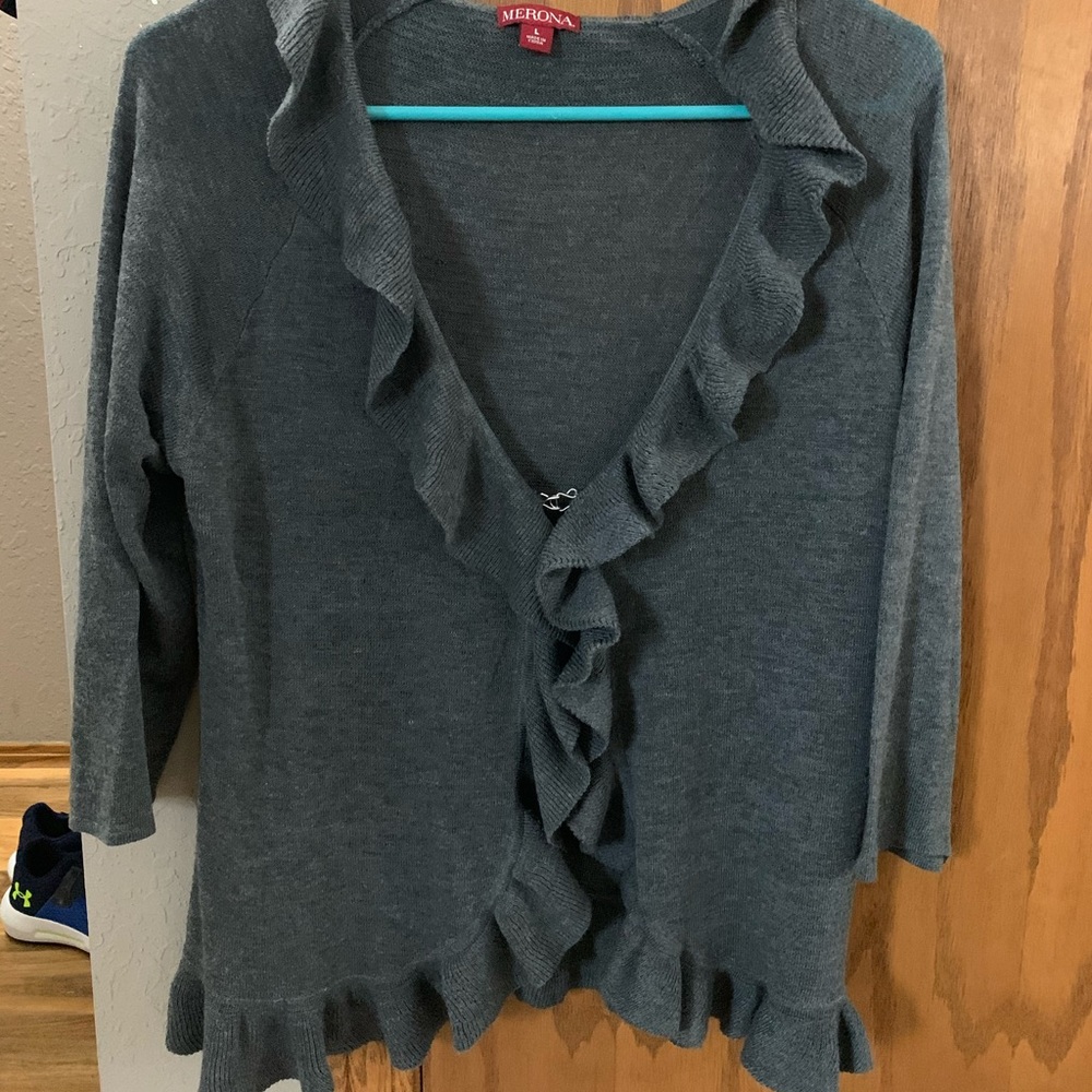 Women’s grey cardigan